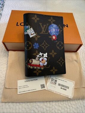 Louis Vuitton Vivienne Black/Brown Monogram Passport Cover AUTHENTIC